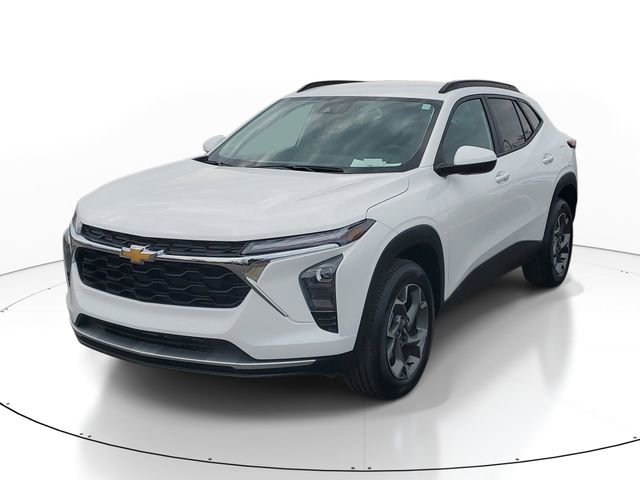 Certified 2025 Chevrolet Trax LT w/ Driver Confidence Package image 2