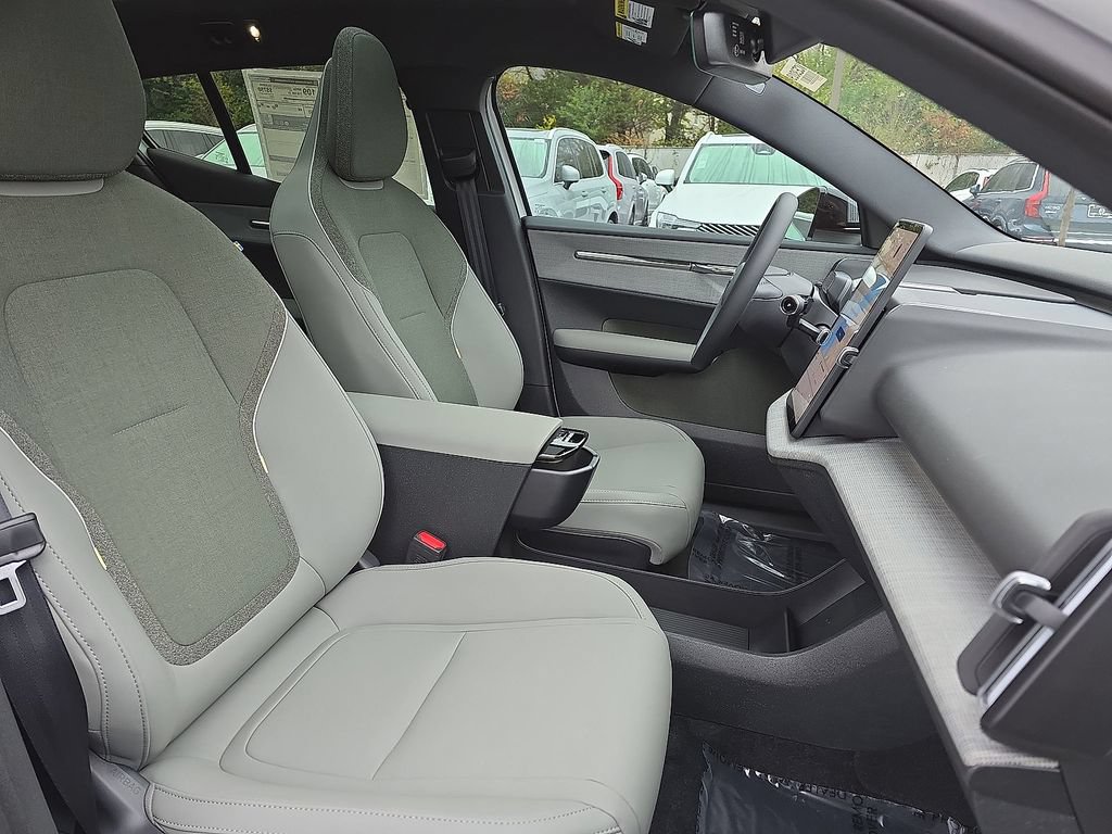 New 2025 Volvo EX30 Plus w/ Protection Package Premier AWD/4WD image 18