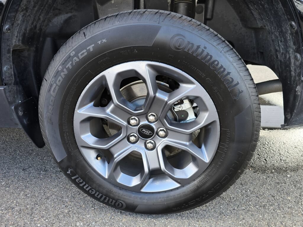 Certified 2026 Ford Maverick XLT w/ Equipment Group 301A AWD/4WD image 10