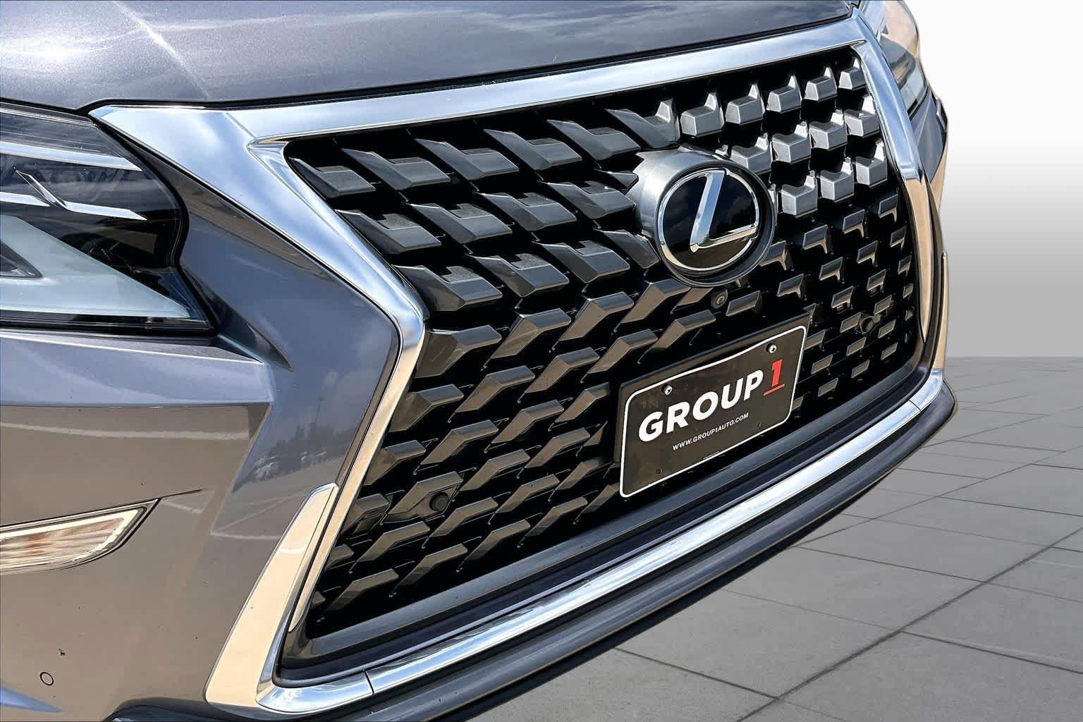 Certified 2022 Lexus GX 460 Luxury w/ Sport Design Package AWD/4WD image 30