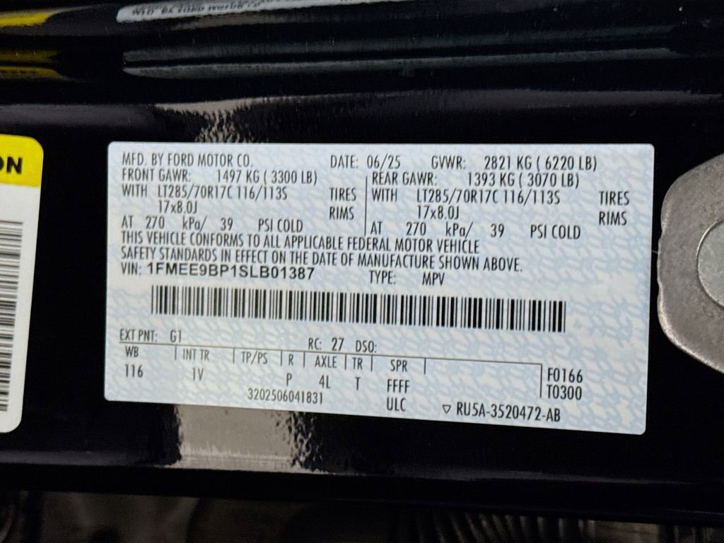 Used 2025 Ford Bronco Badlands image 36