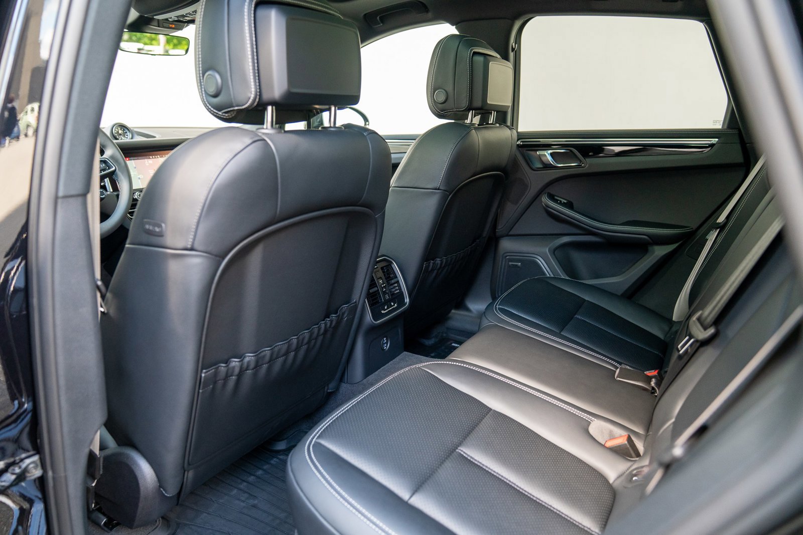 New 2025 Porsche Macan S image 20