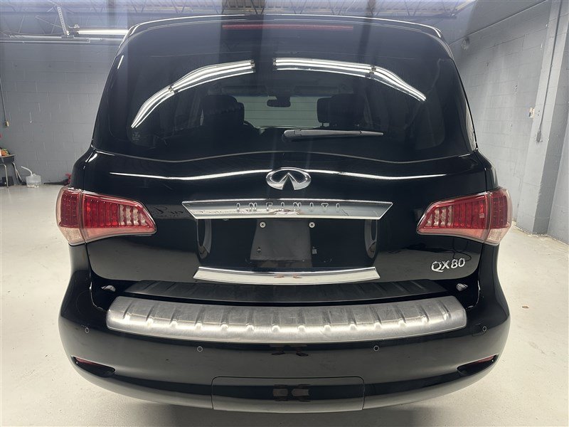 Used 2016 INFINITI QX80 4WD w/ Deluxe Technology Package image 11