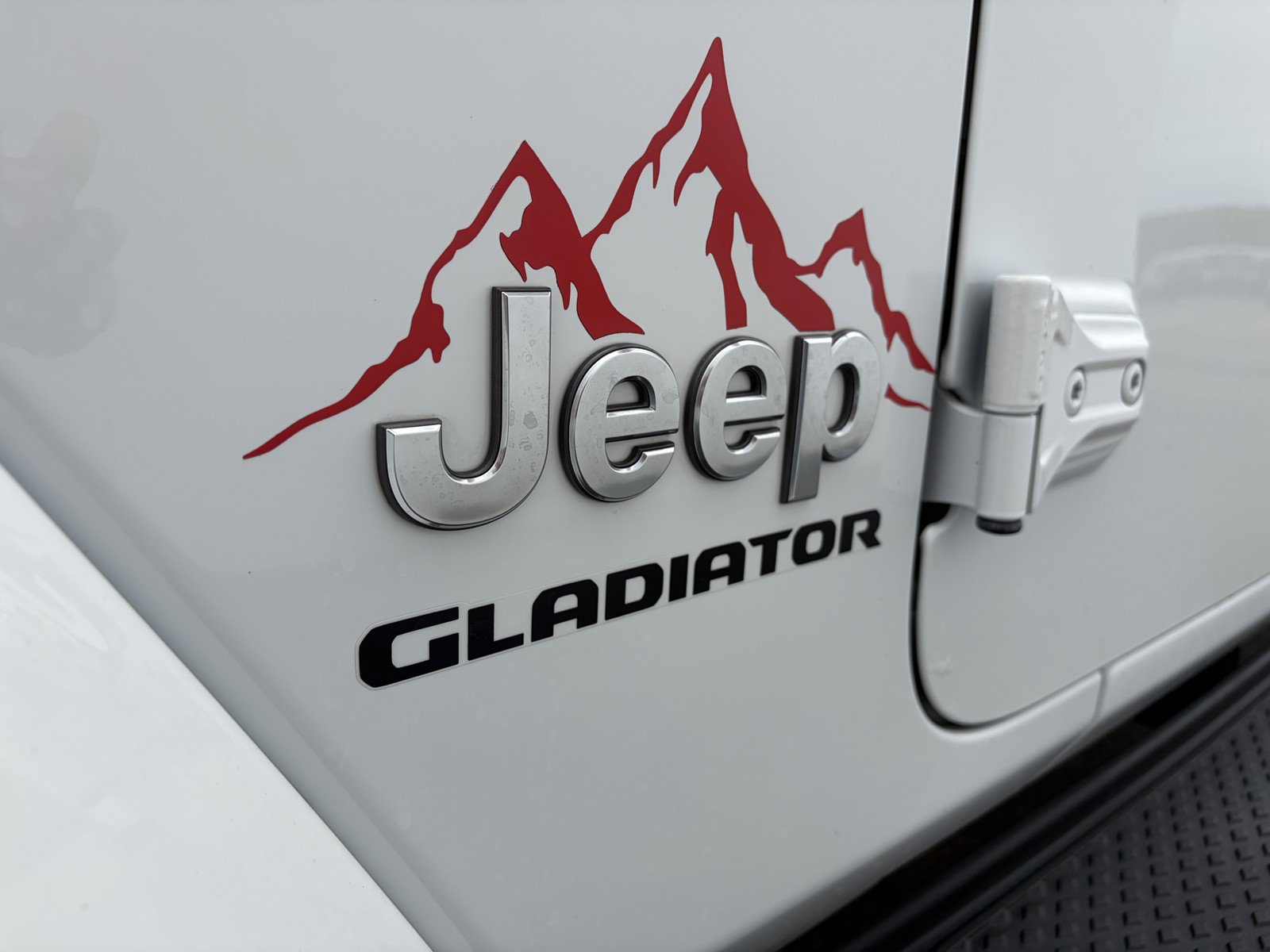 Used 2022 Jeep Gladiator Overland w/ Popular Equipment Package AWD/4WD image 32