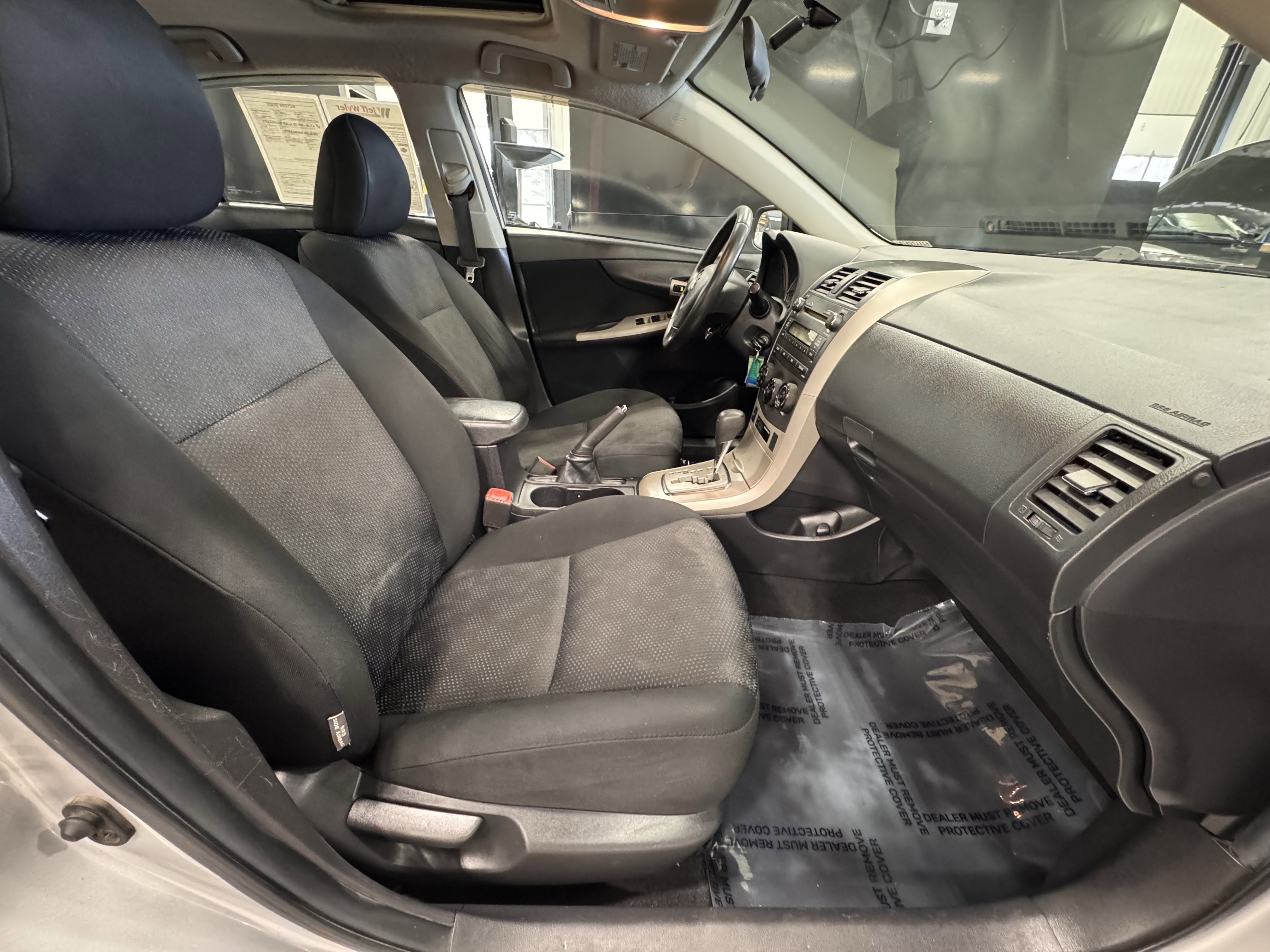 Used 2010 Toyota Corolla S image 24