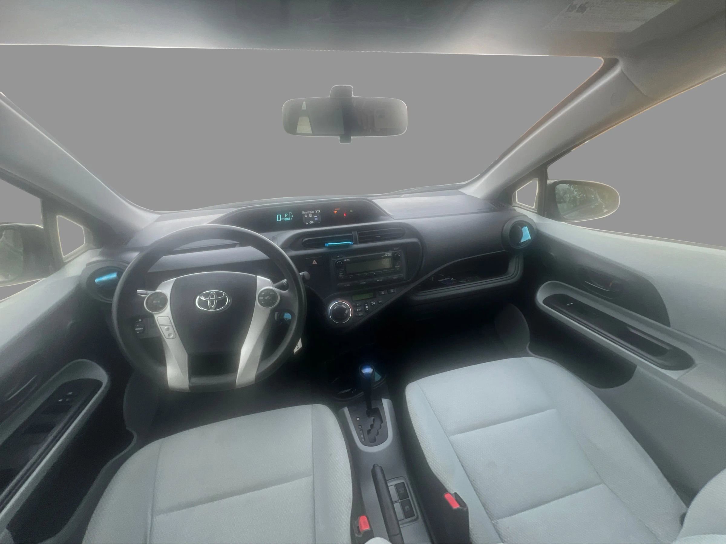 Used 2014 Toyota Prius C One FWD image 28