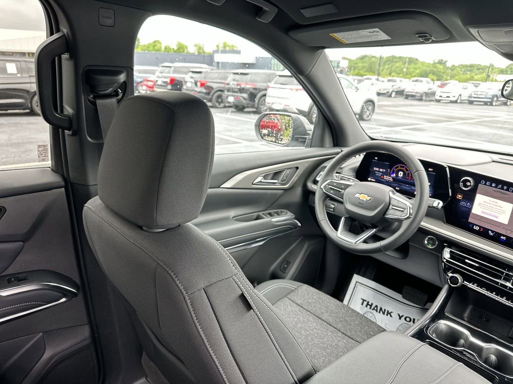 New 2026 Chevrolet Traverse LT FWD image 15