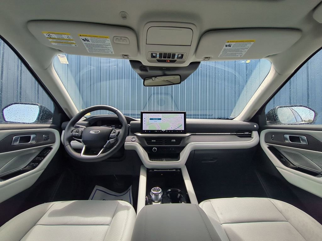 Certified 2025 Ford Explorer Platinum w/ Ultimate Package RWD image 27