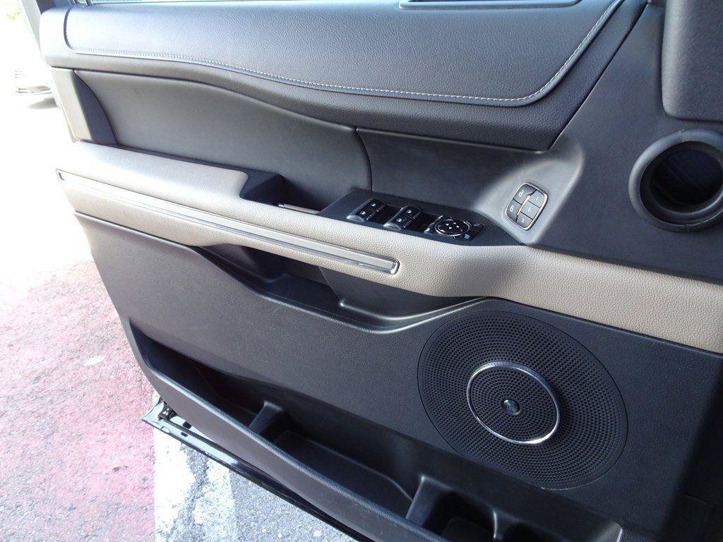 Used 2023 Ford Expedition Limited RWD image 23
