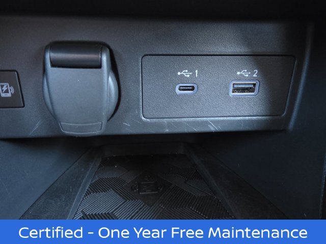 Certified 2025 Nissan Versa SR w/ Trunk Package FWD image 6
