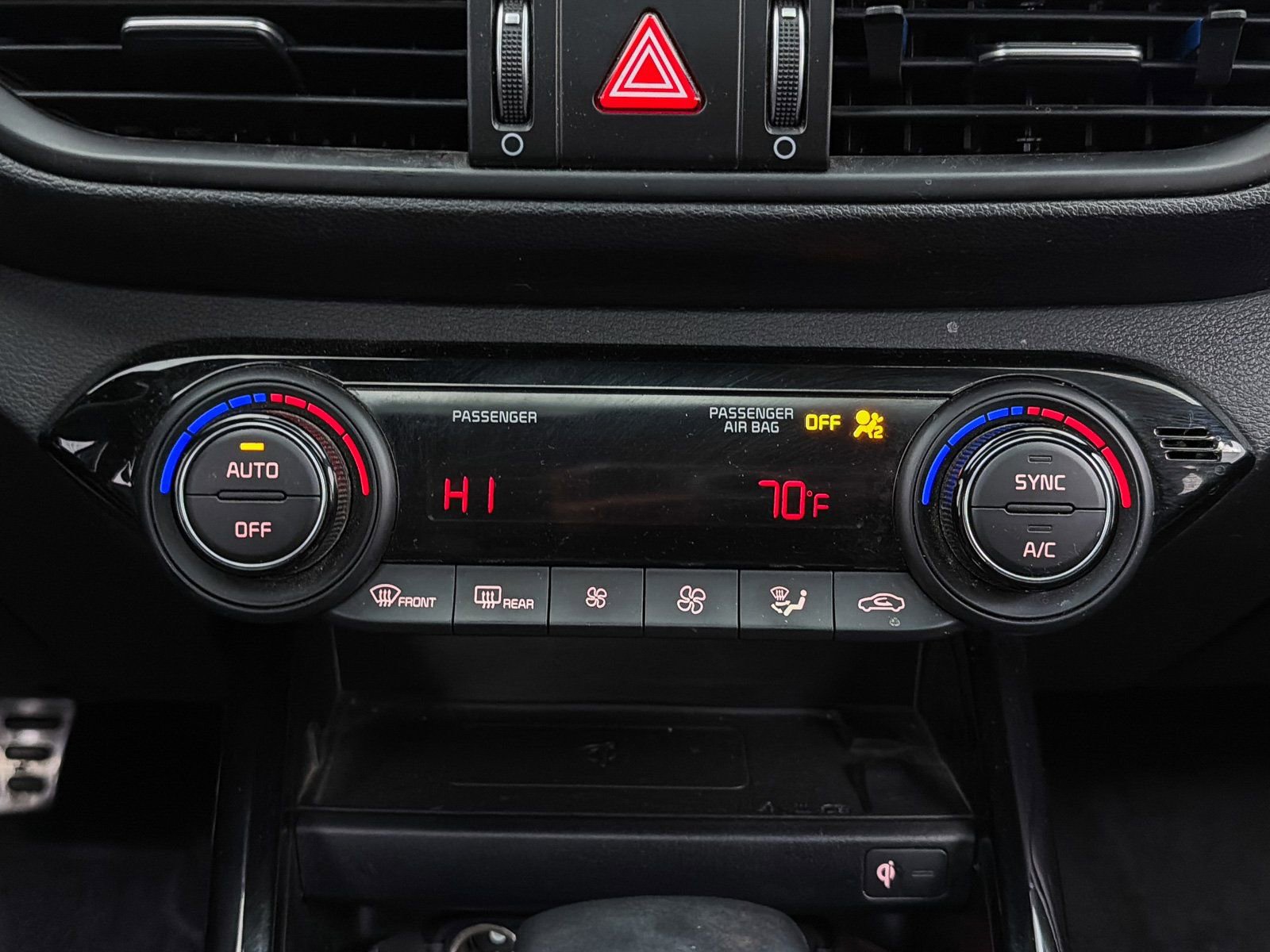 Used 2023 Kia Forte GT-Line w/ GT-Line Premium Package image 25