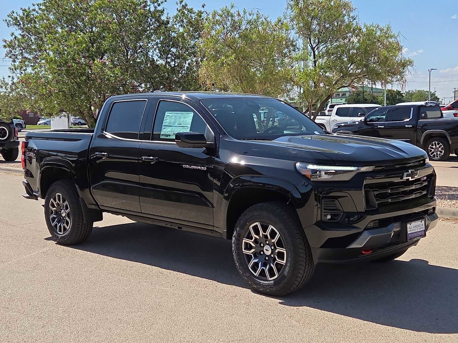 New 2026 Chevrolet Colorado Z71 w/ Technology Package AWD/4WD image 2