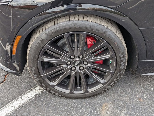 New 2026 Cadillac Lyriq V image 9