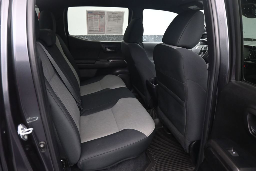 Used 2022 Toyota Tacoma TRD Sport AWD/4WD image 13