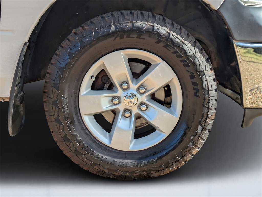 Used 2016 RAM 1500 ST w/ SXT Appearance Group image 11