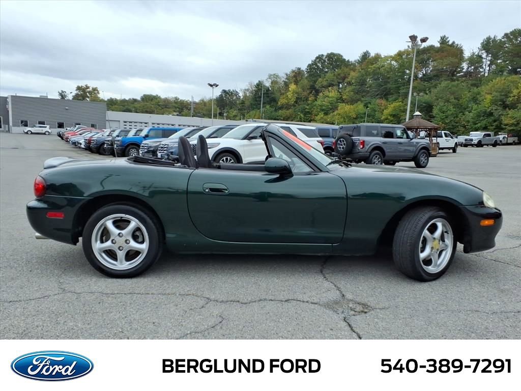 Used 2002 MAZDA MX-5 Miata image 4