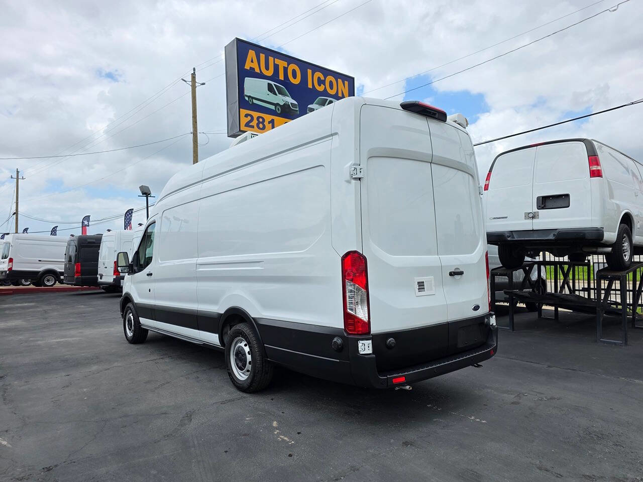 Used 2020 Ford Transit 350 148 High Roof Extended RWD image 32