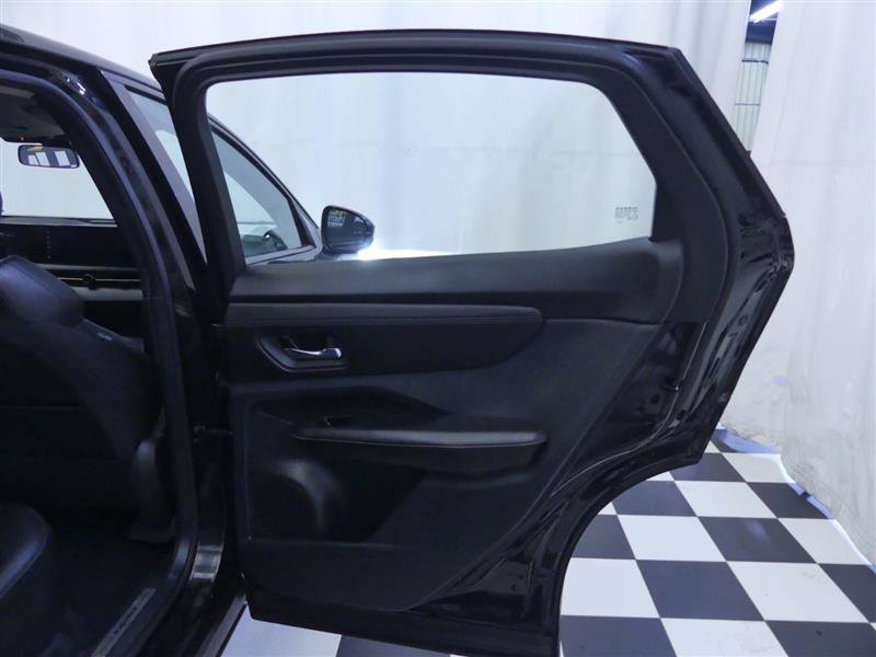 Used 2023 Nissan Ariya AWD image 25