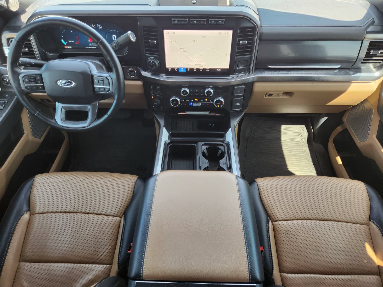 Used 2024 Ford F350 Lariat w/ Lariat Ultimate Package AWD/4WD image 28