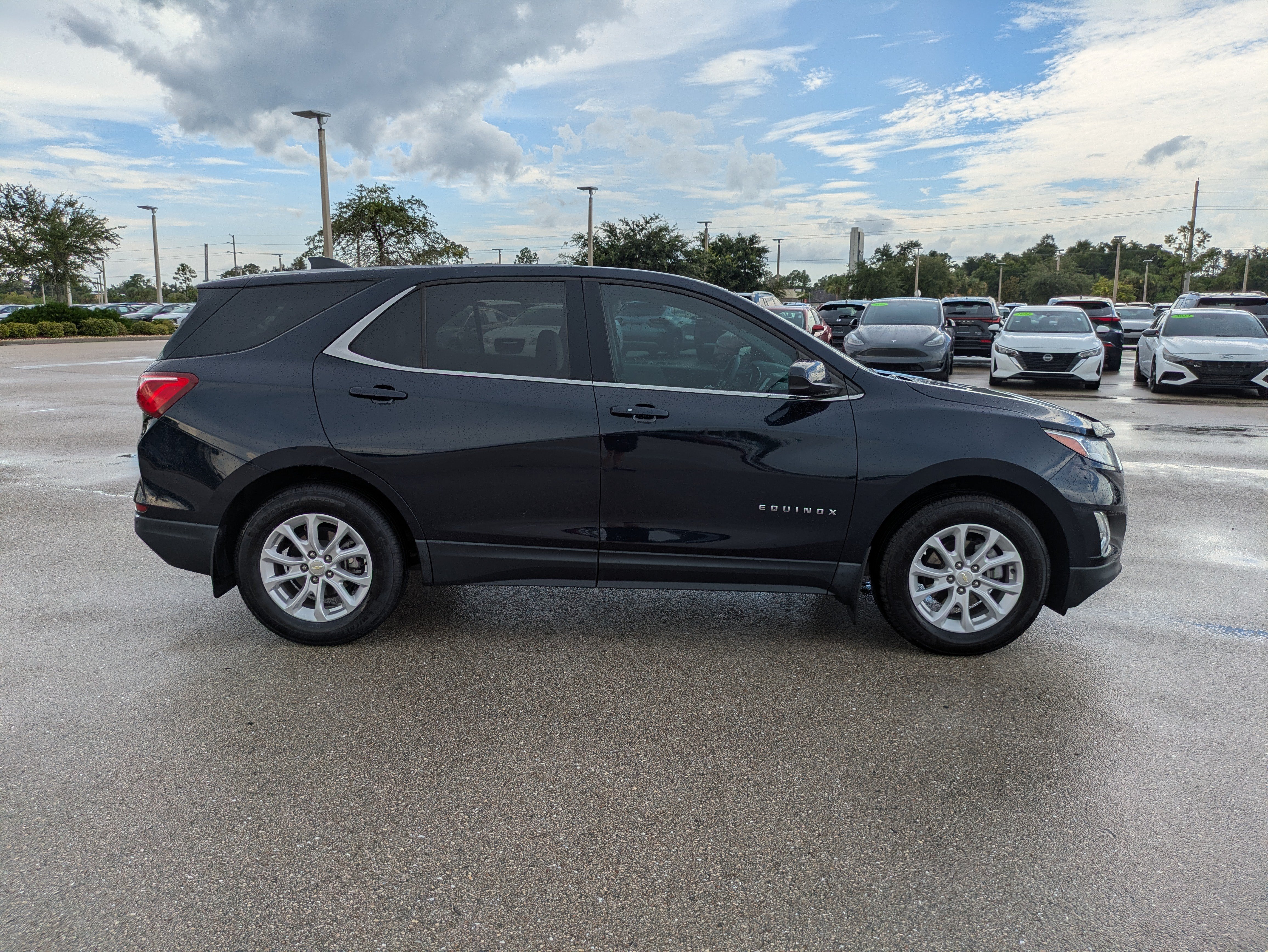 Used 2020 Chevrolet Equinox LT FWD image 3
