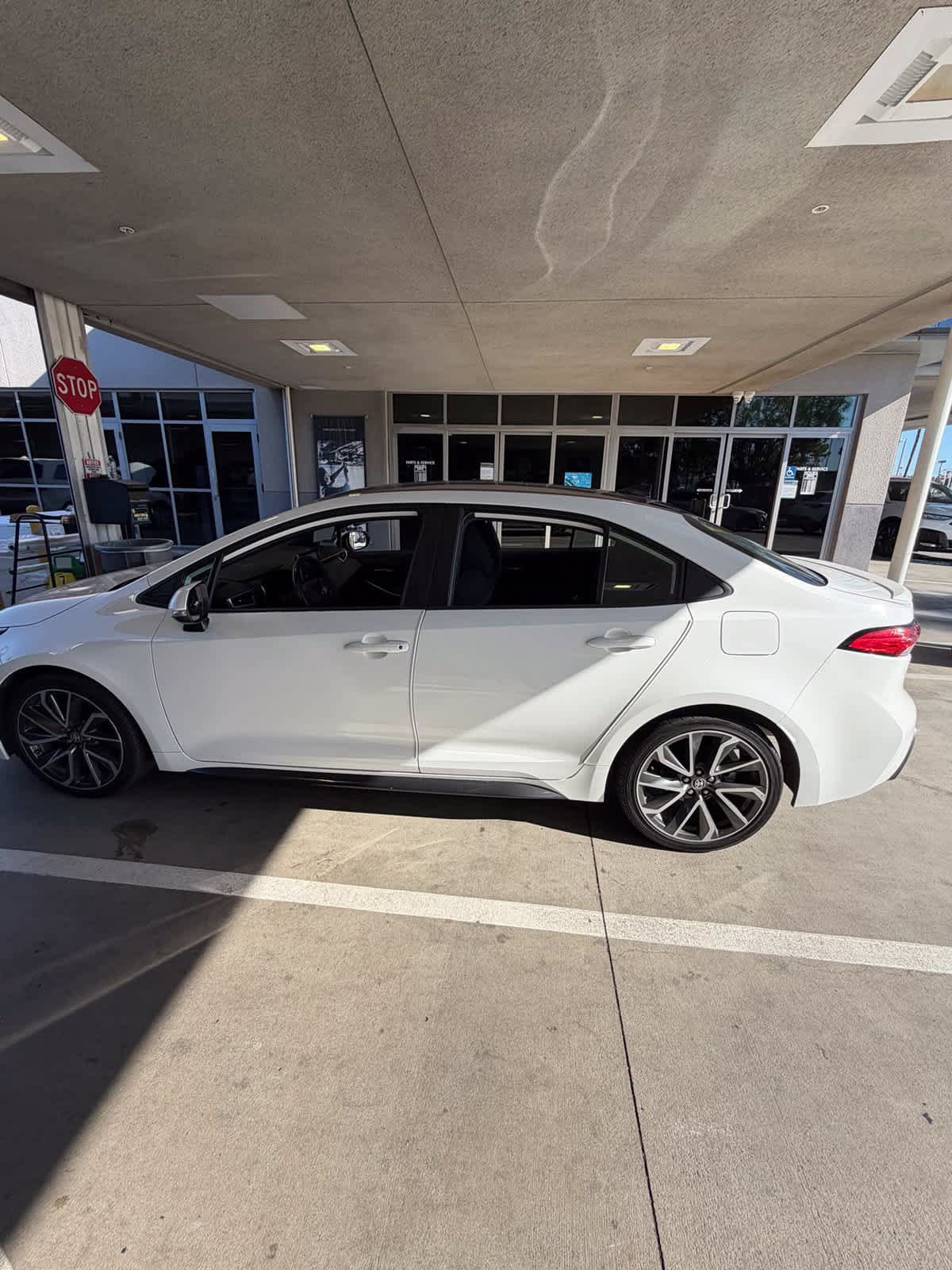 Used 2021 Toyota Corolla SE w/ Carpet Mat Package (TMS) FWD image 6