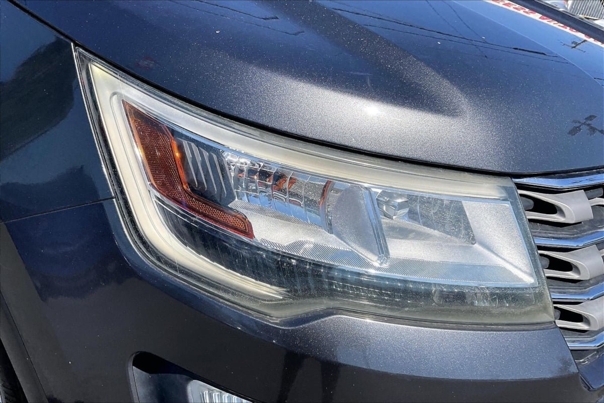 Used 2016 Ford Explorer XLT FWD image 30