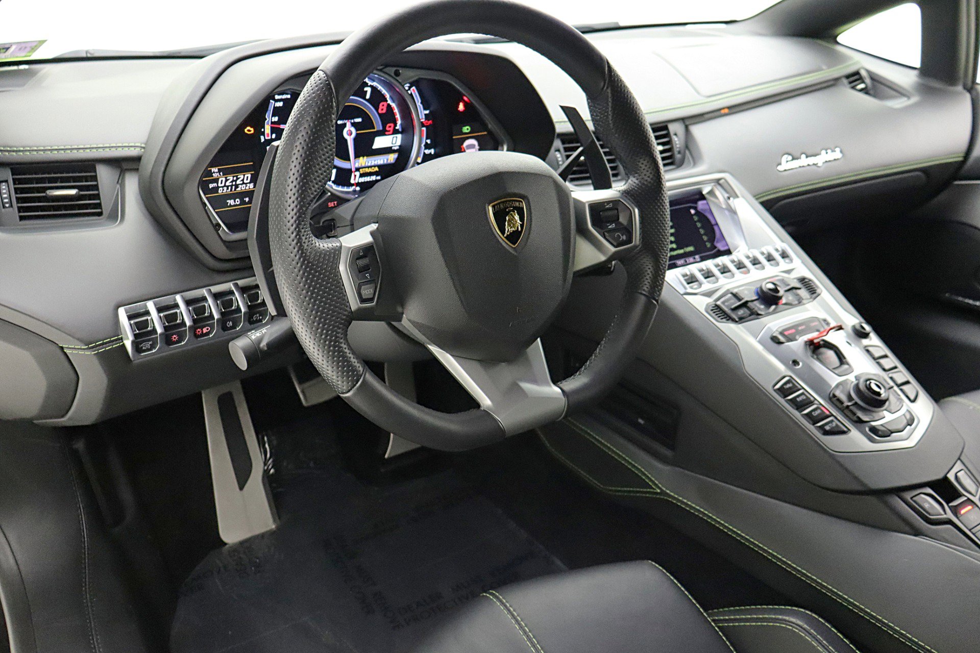 Used 2016 Lamborghini Aventador LP 700-4 image 31