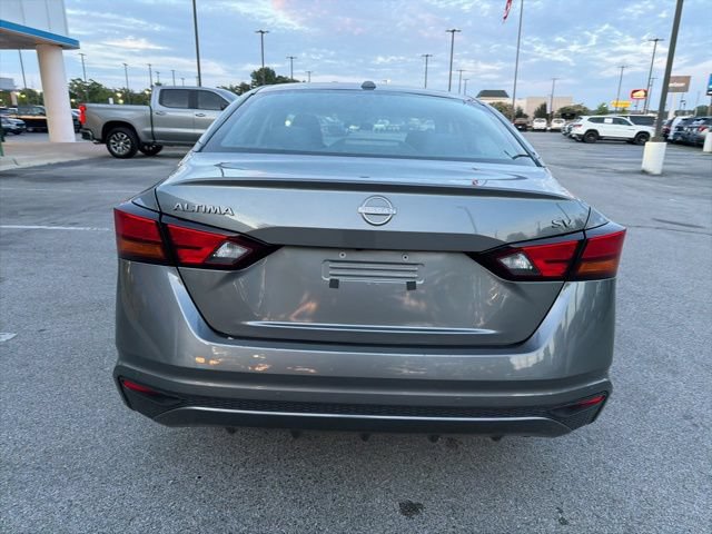 Used 2023 Nissan Altima 2.5 SV FWD image 4
