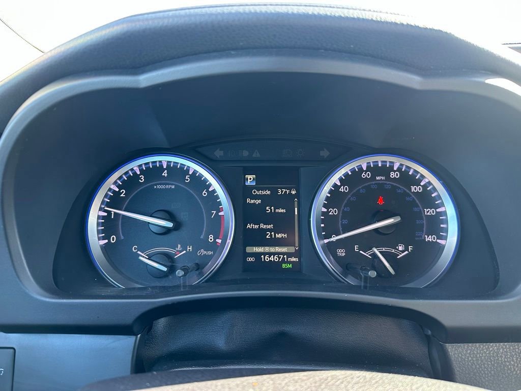 Used 2017 Toyota Highlander Limited image 19
