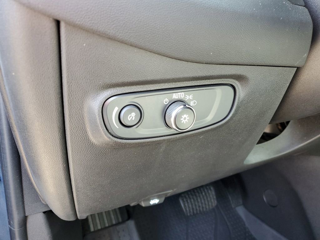 Certified 2024 Chevrolet Equinox LS w/ LS Convenience Package image 10