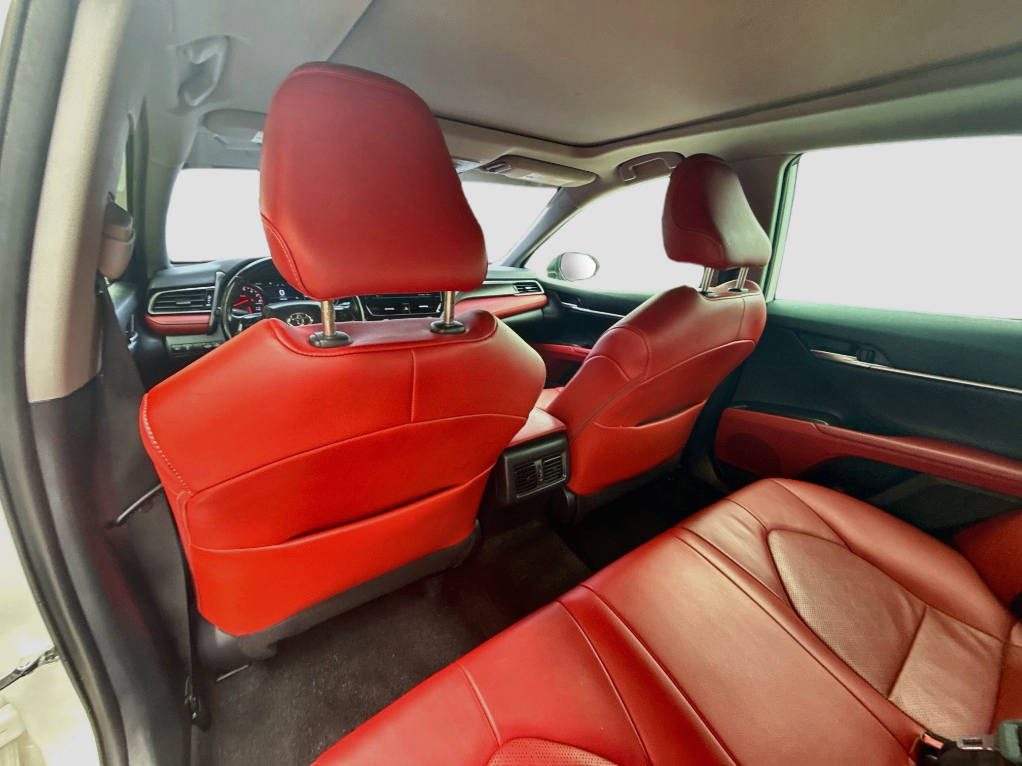 Used 2022 Toyota Camry XSE FWD image 22