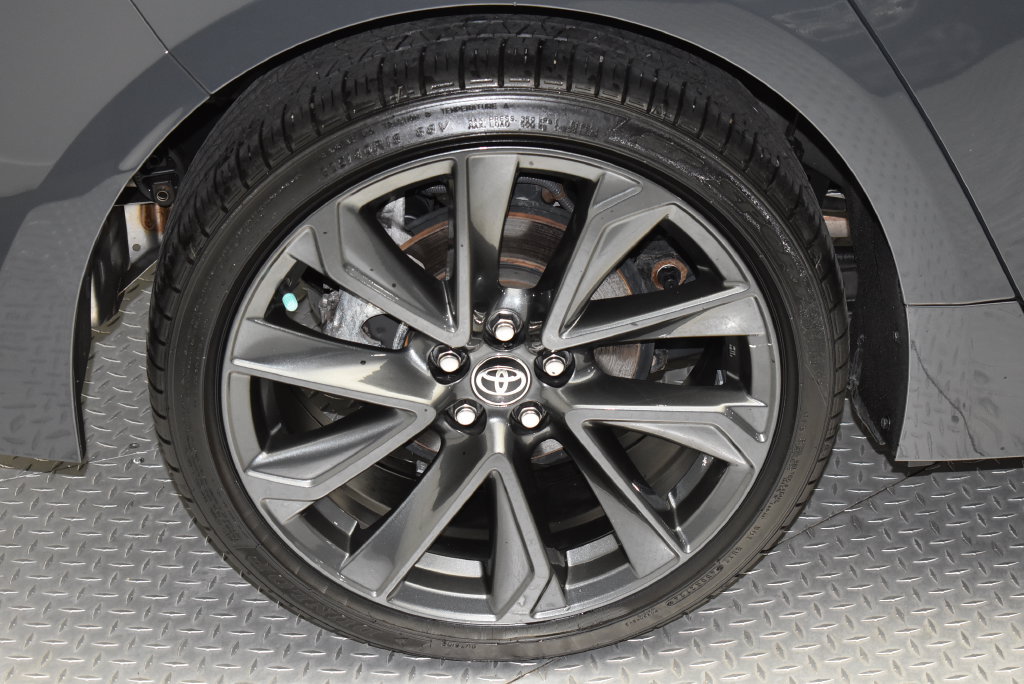 Used 2025 Toyota Corolla SE FWD image 32