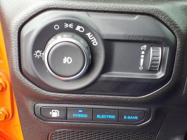 Used 2023 Jeep Wrangler Unlimited w/ Cold Weather Group image 22