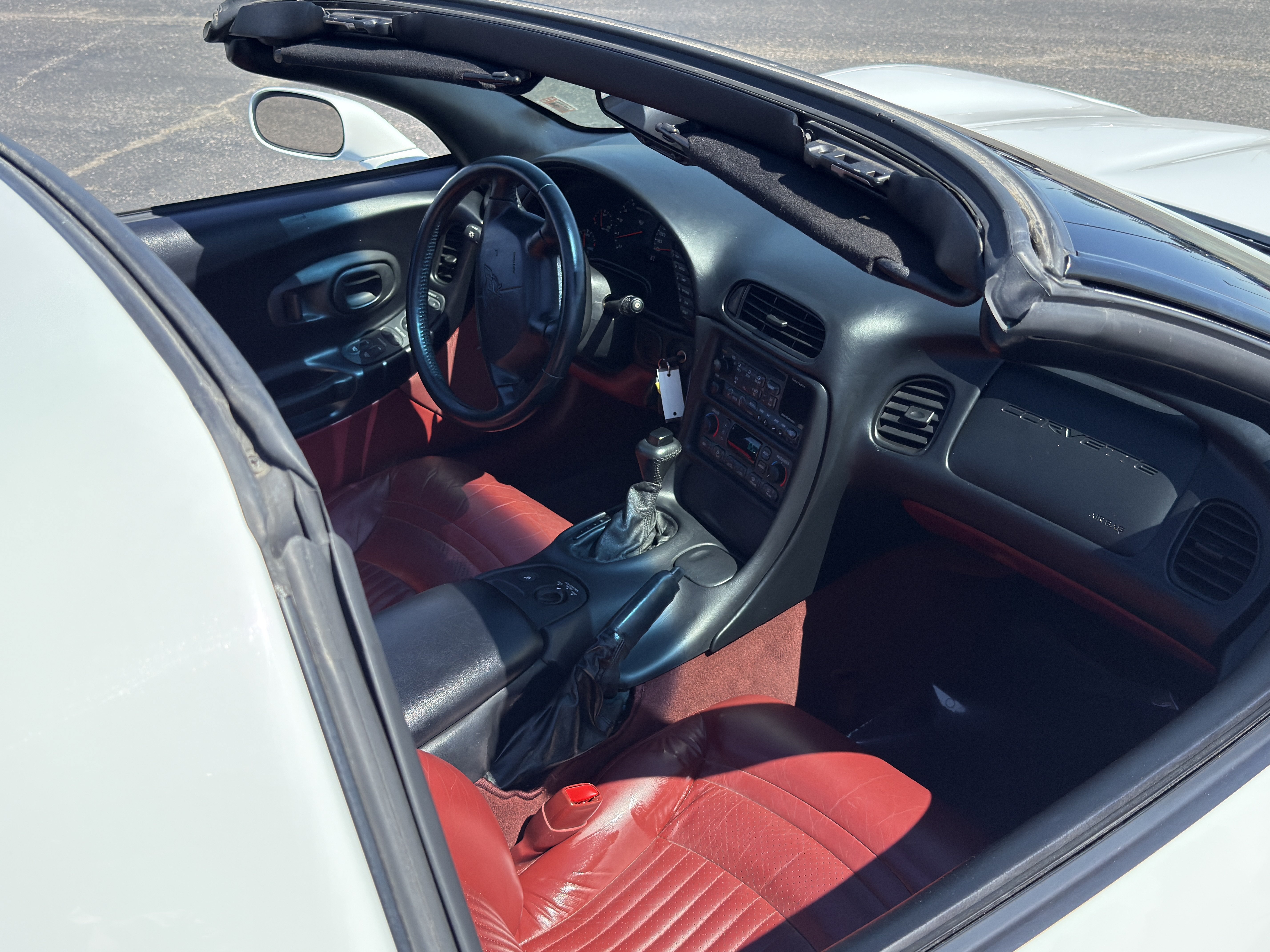 Used 1997 Chevrolet Corvette Coupe w/ Memory Pkg RWD image 13