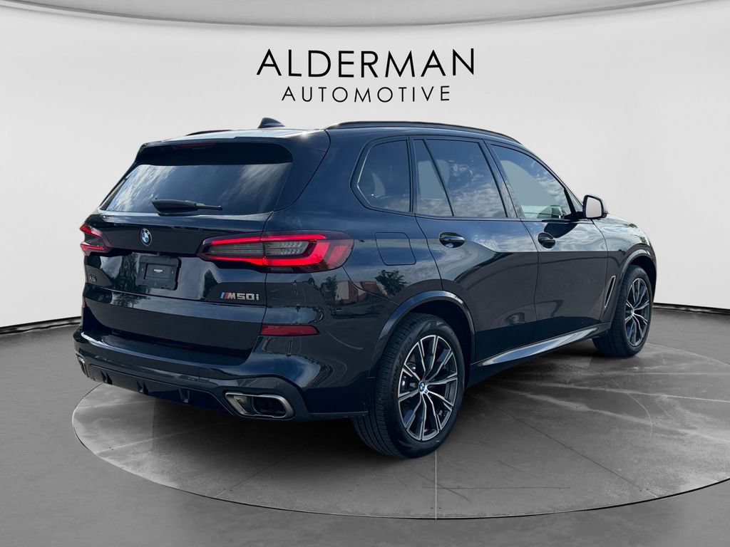 Used 2022 BMW X5 M50i w/ Premium Package AWD/4WD image 5