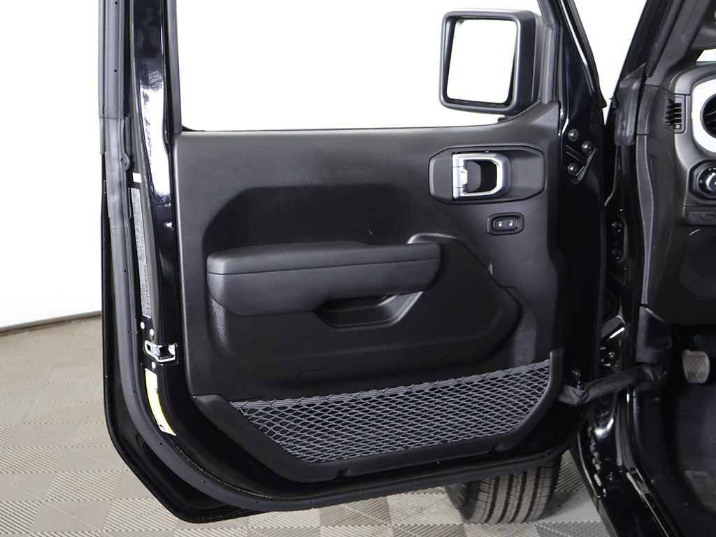 Used 2026 Jeep Wrangler Sport AWD/4WD image 19