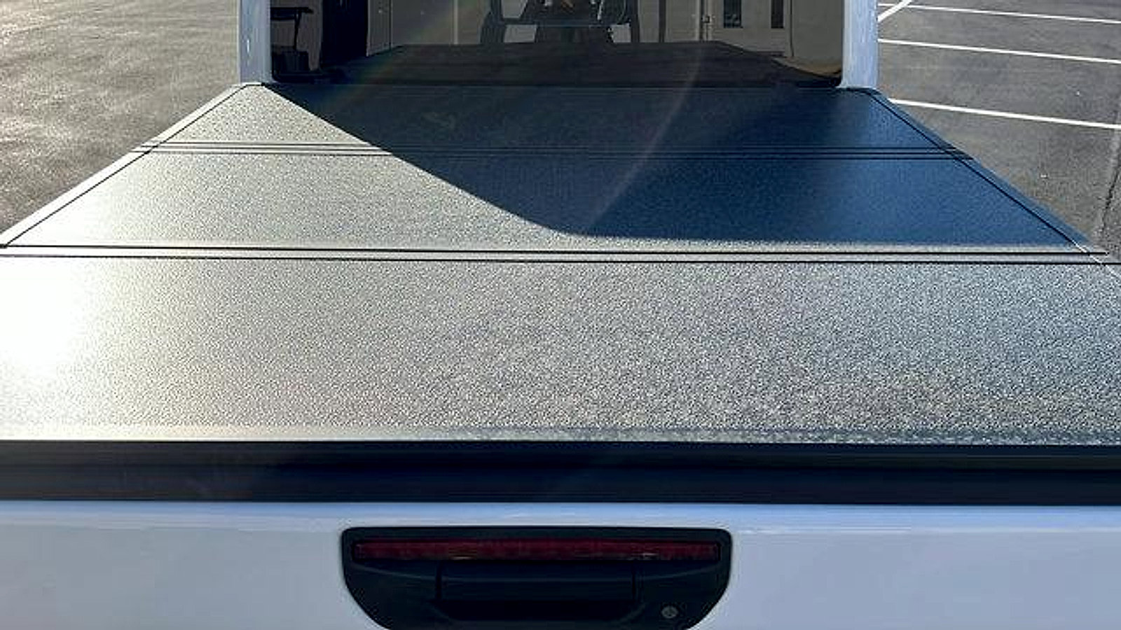 Used 2025 Jeep Gladiator Sport image 7