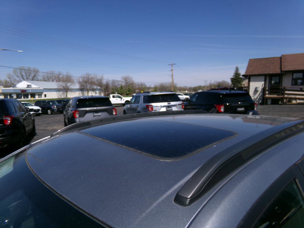 Used 2025 Chevrolet Trax ACTIV w/ Sunroof Package FWD image 9