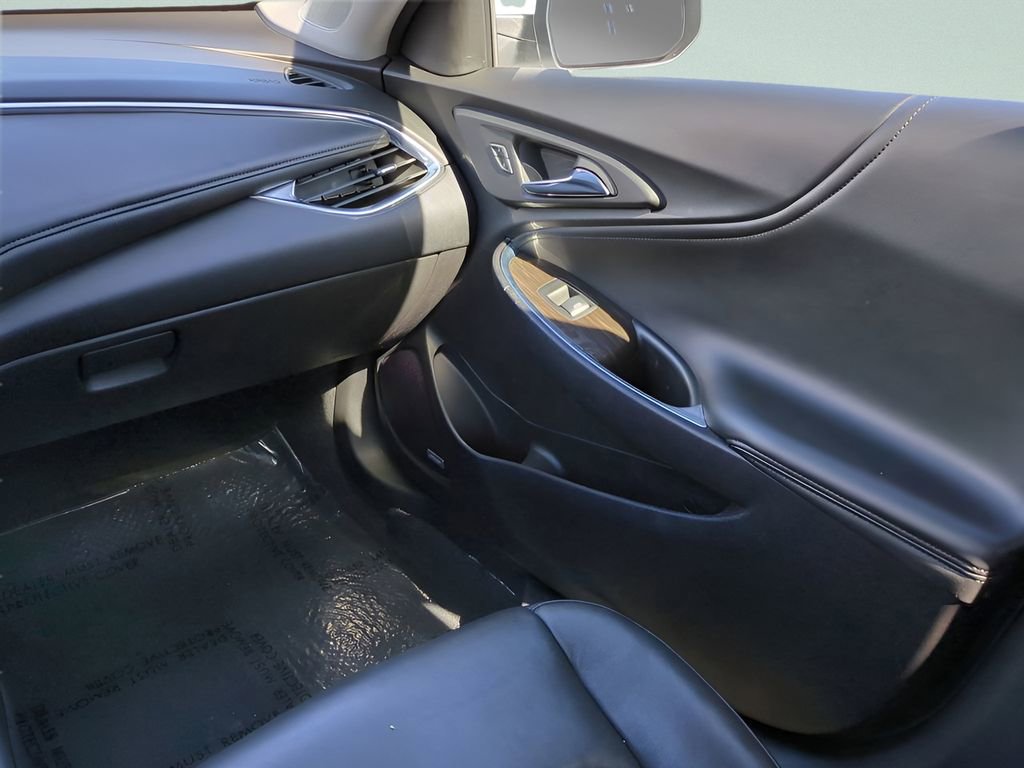 Used 2022 Chevrolet Malibu Premier image 16