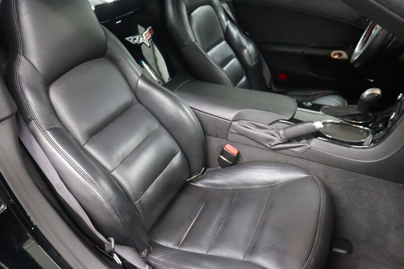 Used 2008 Chevrolet Corvette Convertible w/ Preferred Equipment Group RWD image 25