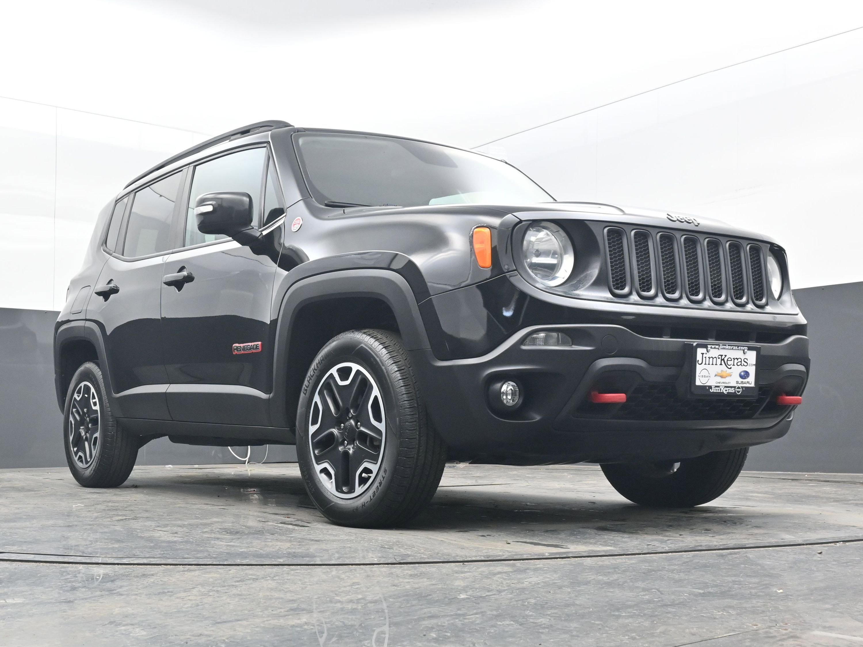 Used 2017 Jeep Renegade Trailhawk image 23