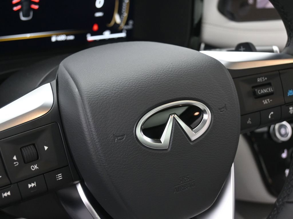 New 2026 INFINITI QX60 Luxe image 13