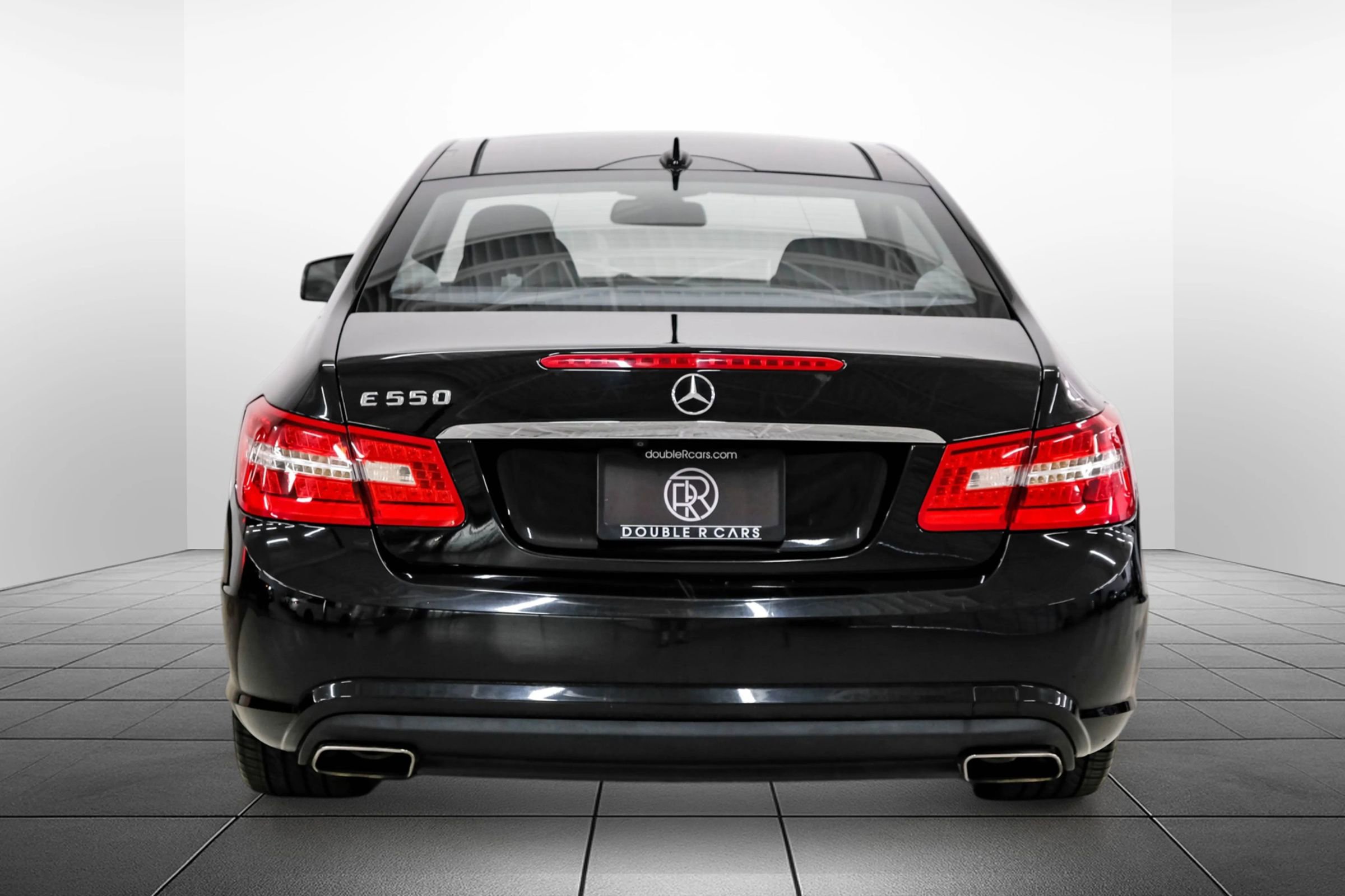 Used 2011 Mercedes-Benz E 550 Coupe image 10