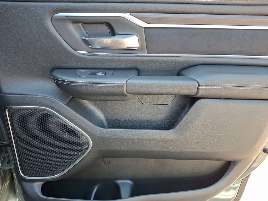 Certified 2026 RAM 1500 Laramie AWD/4WD image 14