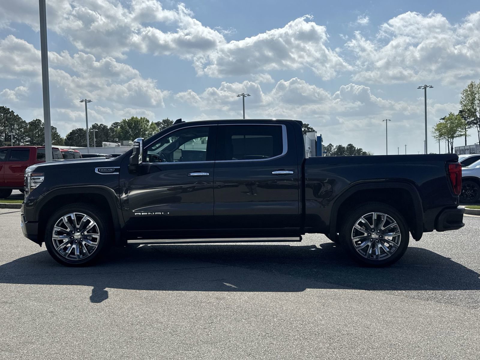 Certified 2025 GMC Sierra 1500 Denali w/ Denali Reserve Package image 7