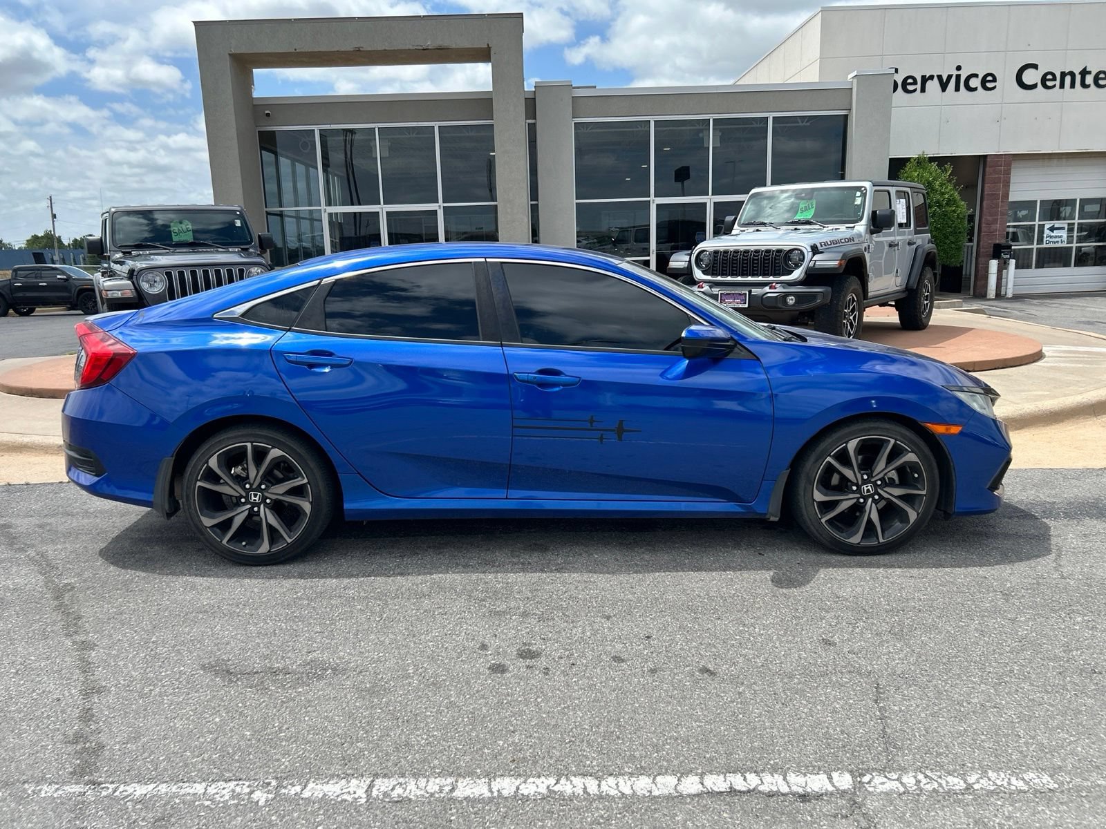 Used 2021 Honda Civic Sport image 4
