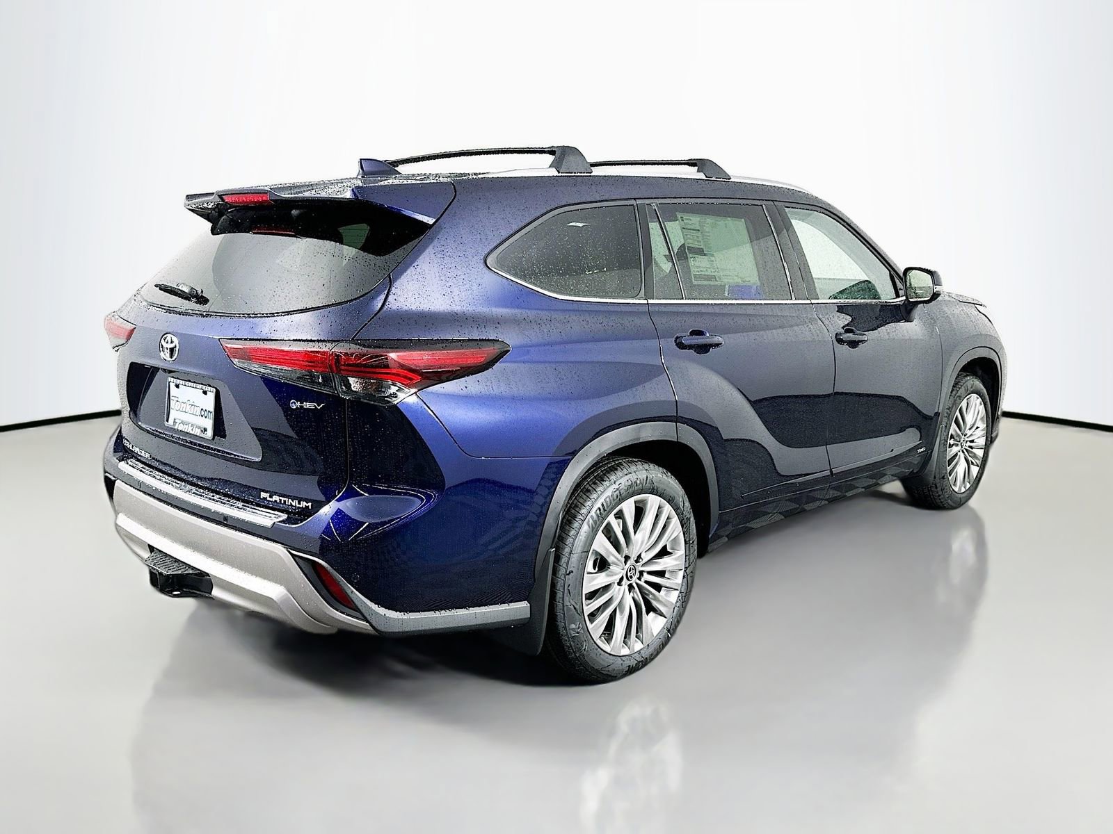 New 2026 Toyota Highlander Platinum image 7