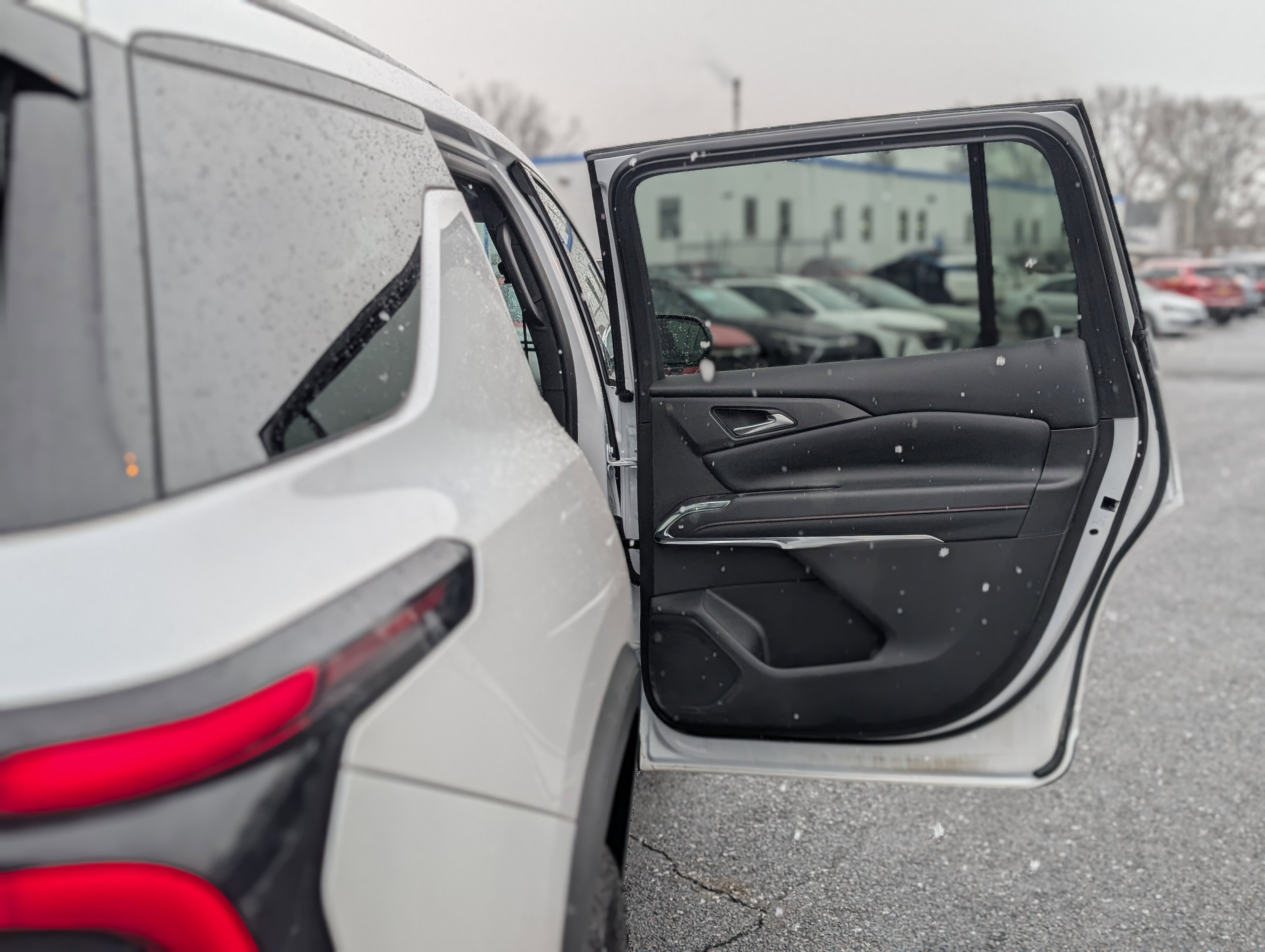 Used 2025 Chevrolet Traverse Z71 image 41