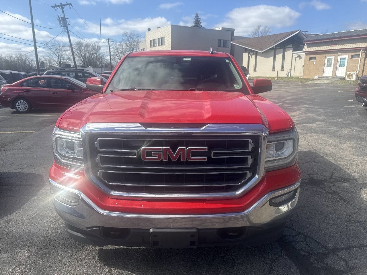 Used 2017 GMC Sierra 1500 SLE w/ SLE Value Package image 4