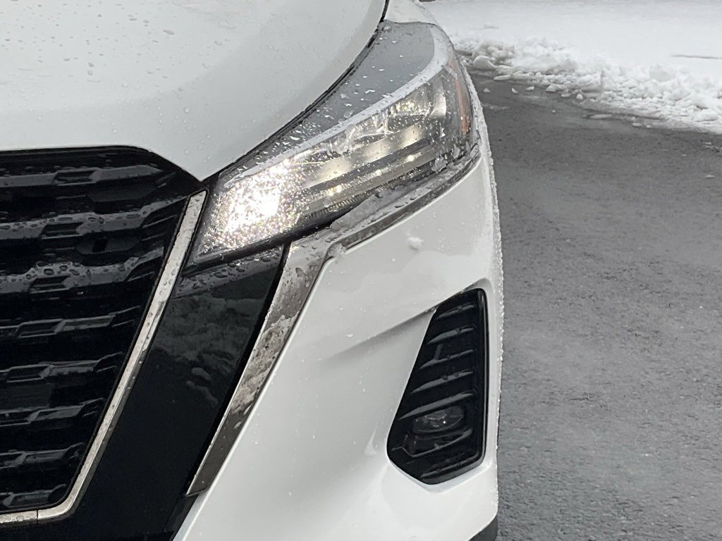 Used 2023 Nissan Kicks SR w/ SR Premium Package image 2